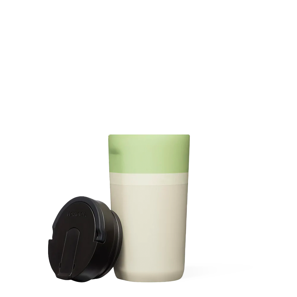 star-warstm-kids-cup-e2 0b29a0bde323--grogu-kids-cup-product-lid-off.png