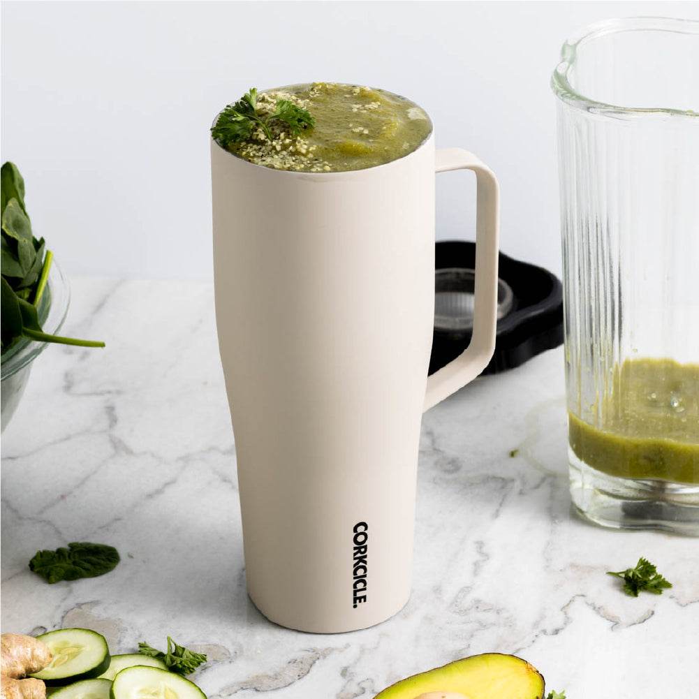 cold-cup-xl-m4 588f4a27c4cf--2230CLT-lifestyle.jpg